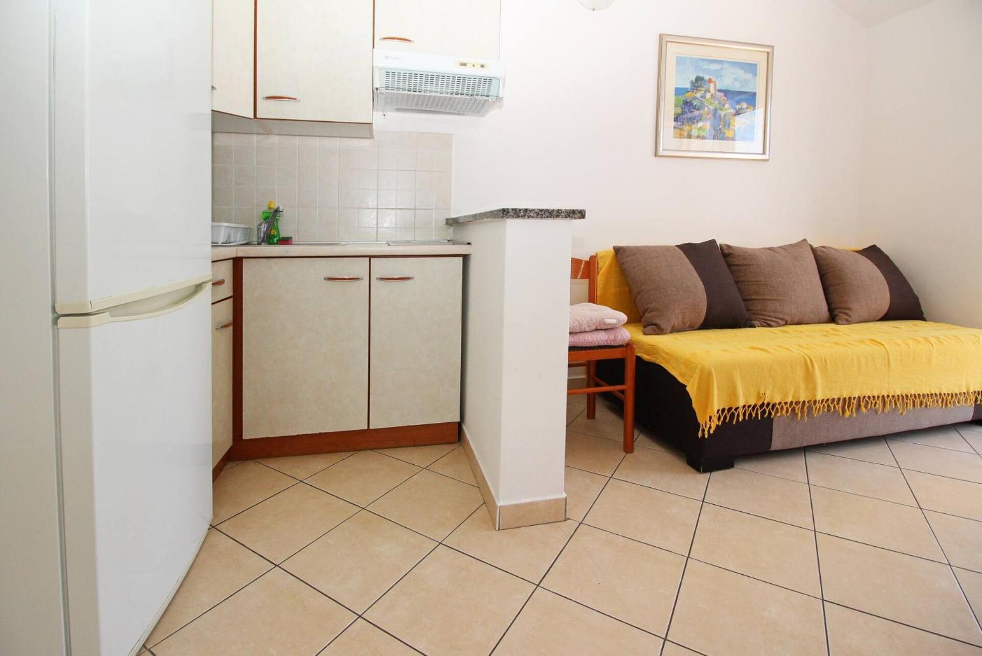 Apartments Lovincic Baska  Bagian luar foto